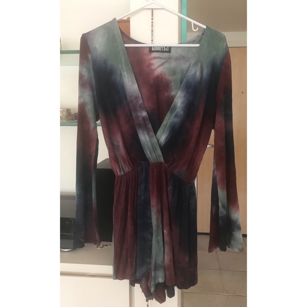bell sleeve tie-dye romper